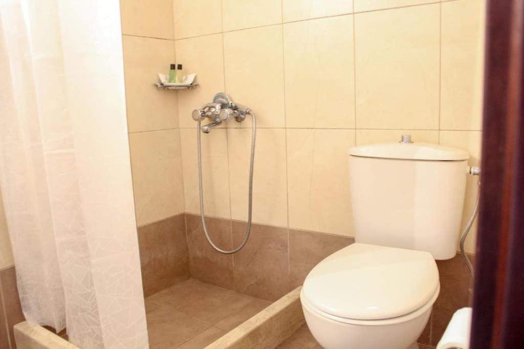 Afroditi'S Guest House Ираклио Екстериор снимка